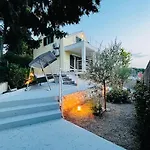 Villa Summer House Nadini Dvori