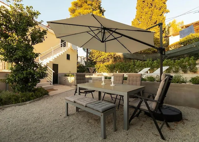 Summer House Nadini Dvori