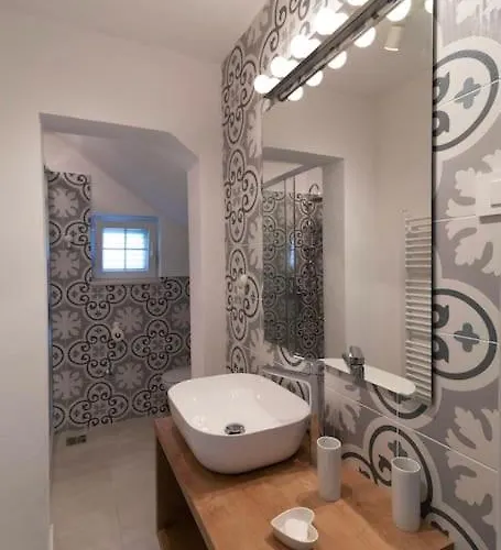 Summer House Nadini Dvori