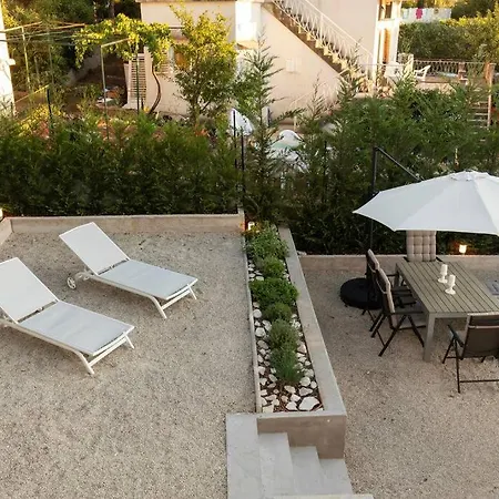 Summer House Nadini Dvori Villa *